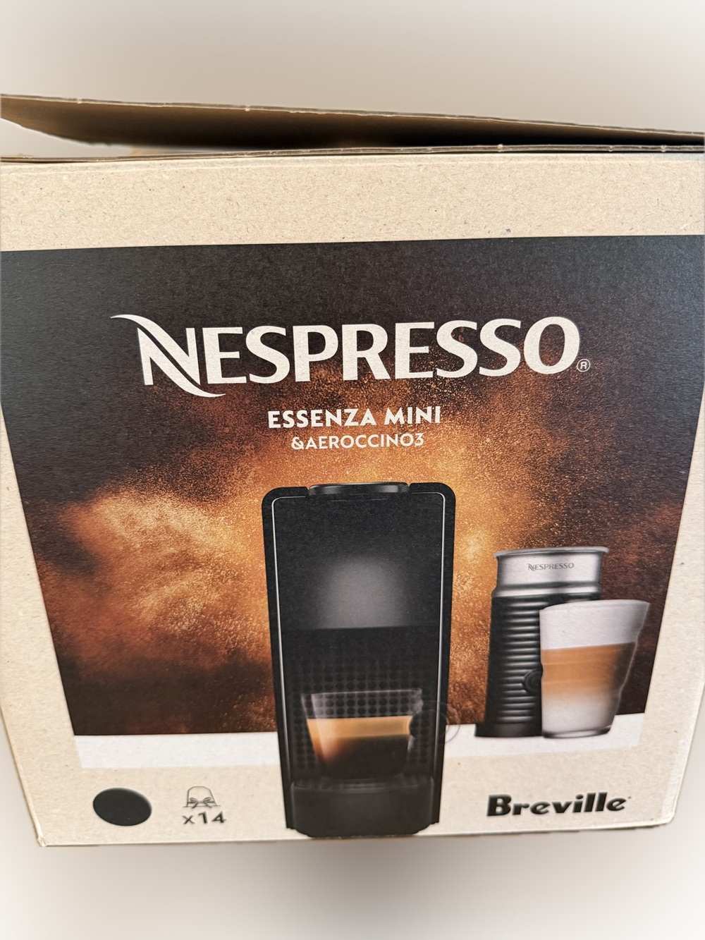 Nespresso Essenza Mini espresso machine & Aeroccino3 frother | black | New